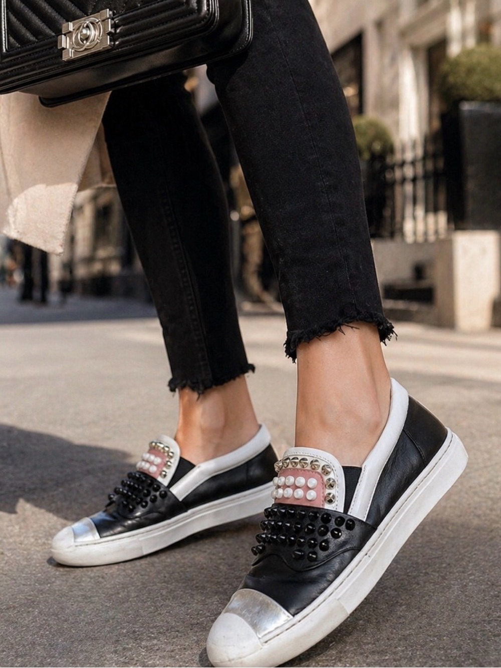 FENDI KARLITO STUDDED LEATHER SLIP ON SNEAKERS WOMENS 37 7 DESIGNER RARE